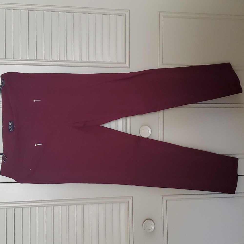 Dress Pants. Burgundy. Size M.